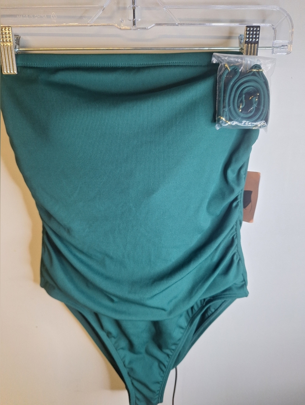 NWT Shade & Shore Green Roushed One-Piece Swimsuit Suit Size Med